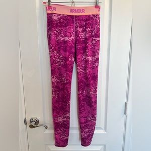 Under Armour Pink Camo Leggings Women’s S Small Elastic Waist